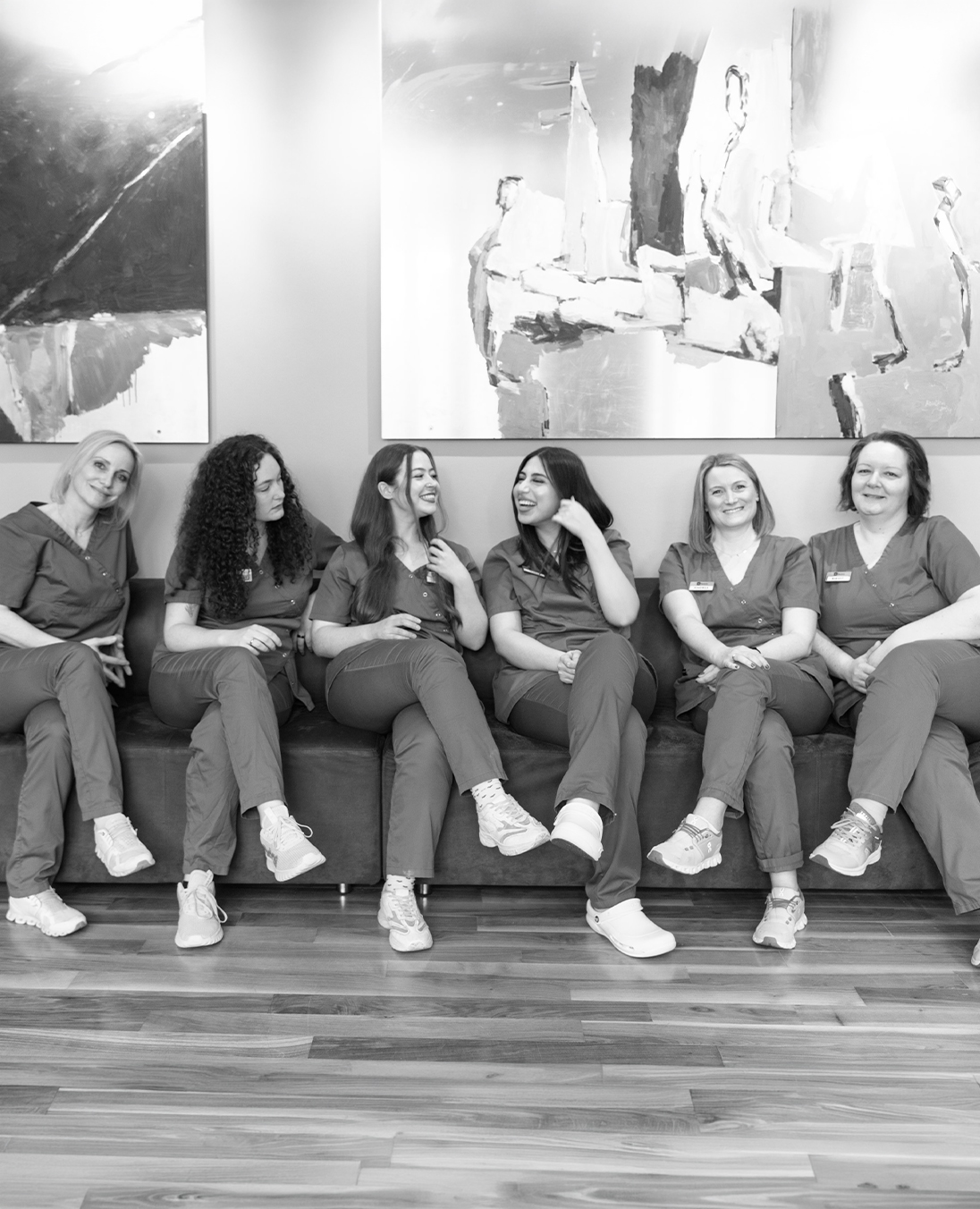 Team der KFO für Kinder in Deggendorf im freundlichen Praxisumfeld